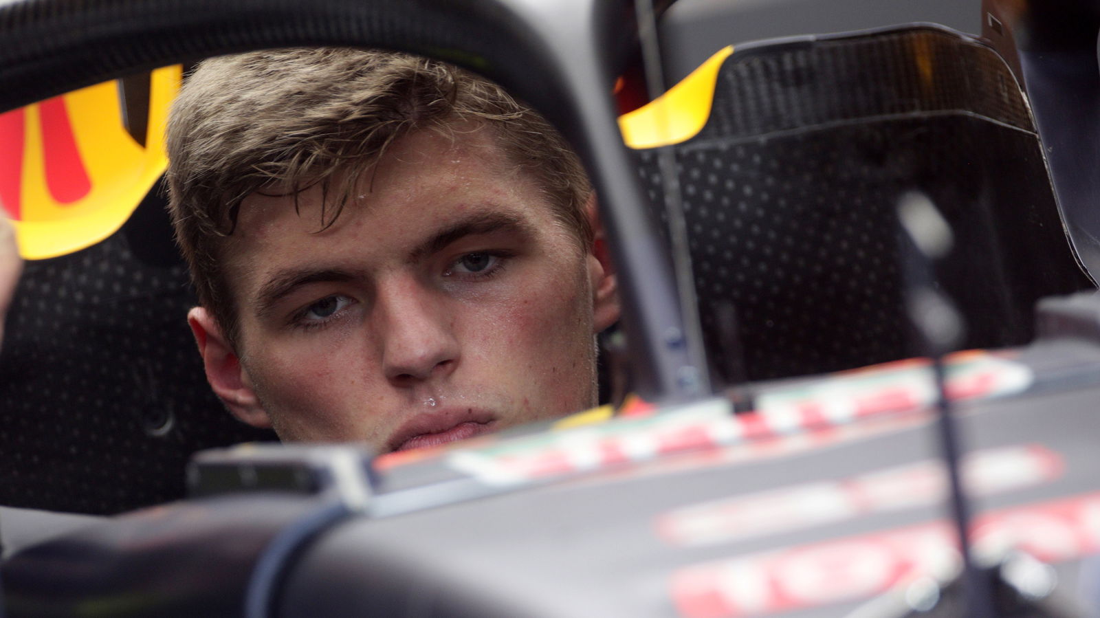 Verstappen not looking forward to “ugly” Halo in F1