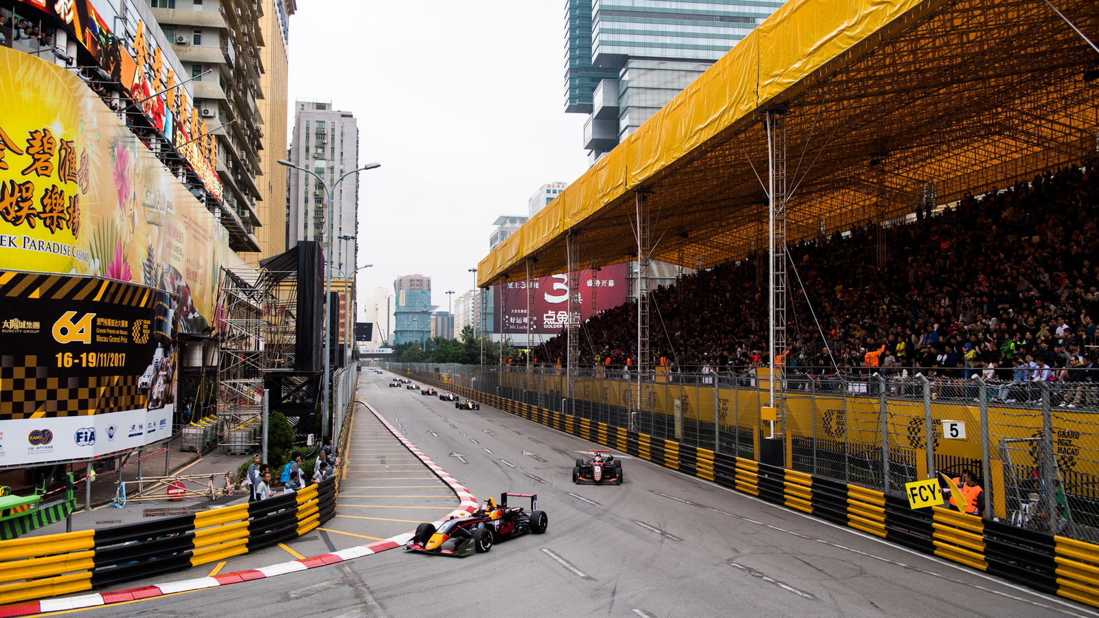 Macau GP under red flag after high-speed Flörsch crash
