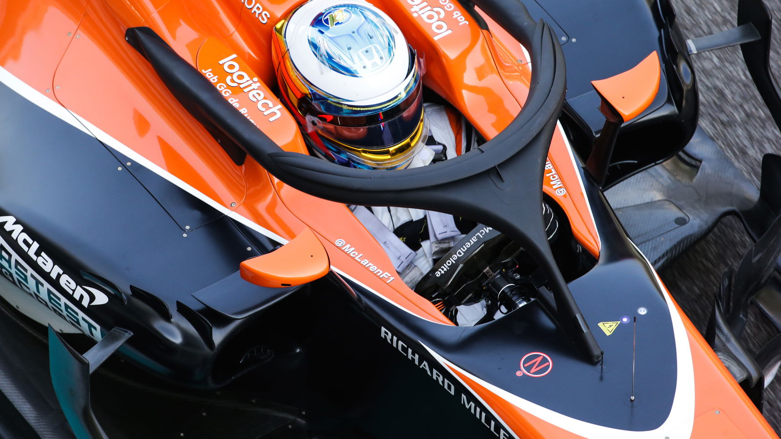 McLaren hints at 2018 F1 car livery 