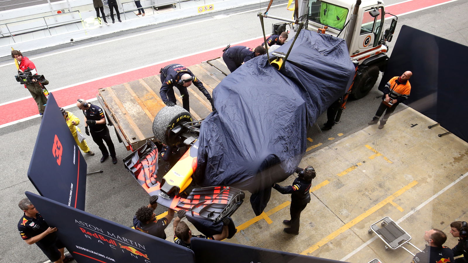 Verstappen tidak khawatir dengan kurangnya balapan F1 Red Bull
