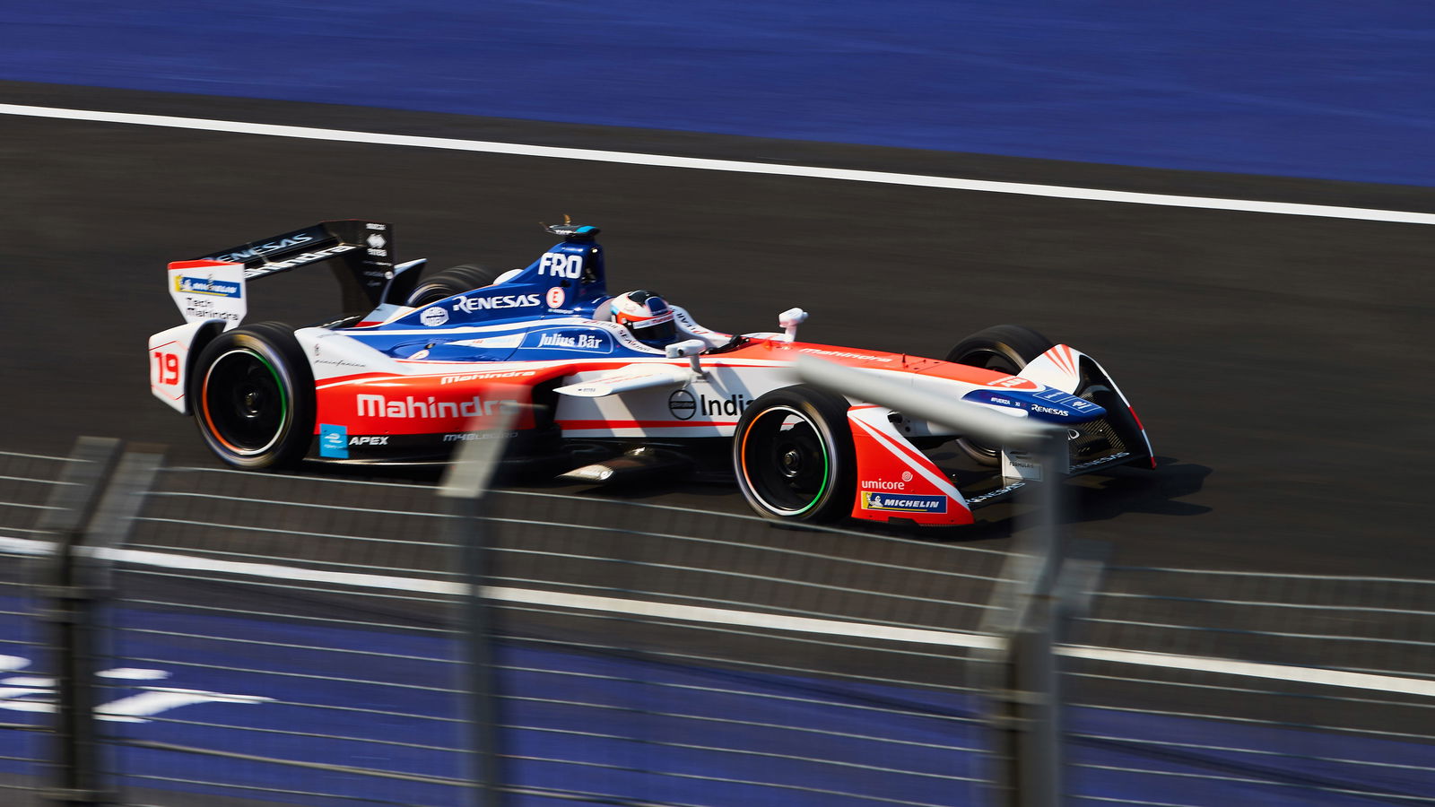 Rosenqvist grabs Formula E pole position in Mexico