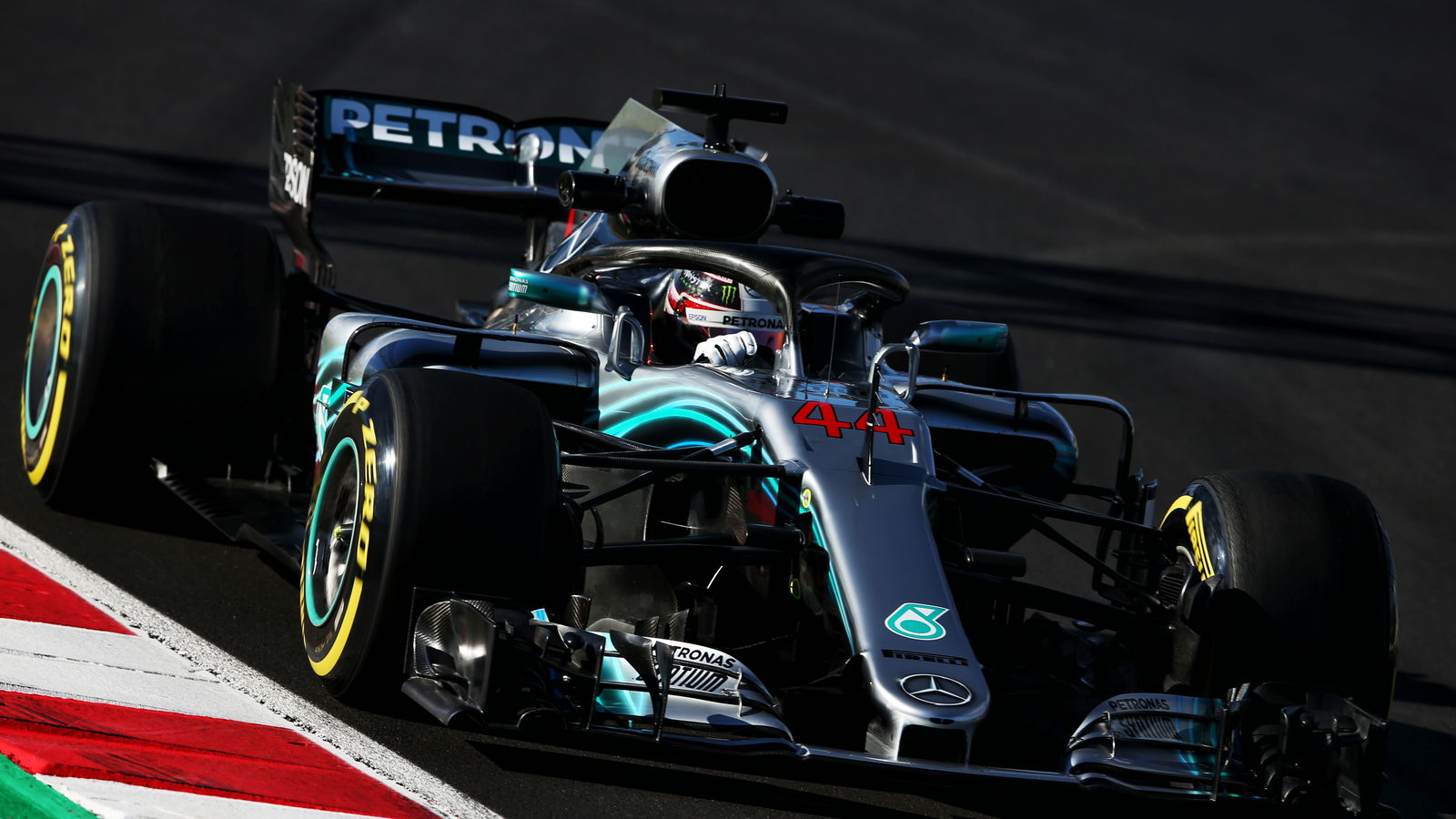 Hamilton mengatakan mobil Mercedes F1 2018 