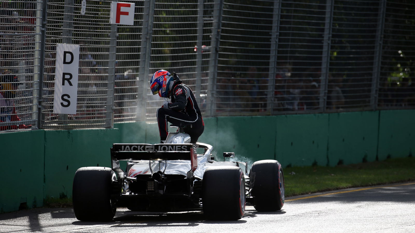 Fined Haas F1 team rues “heartbreaking” DNFs