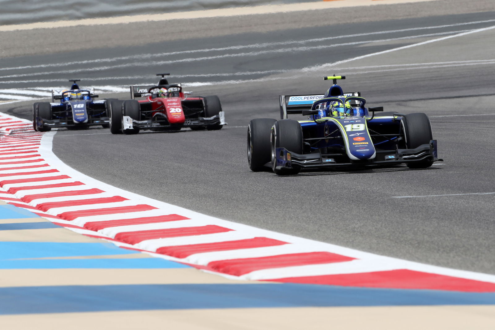 Norris beats Russell to maiden F2 pole in Bahrain