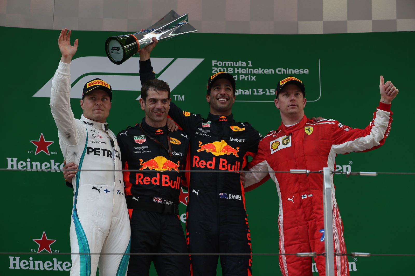 F1 Race Analysis: How Ricciardo stole the Chinese GP