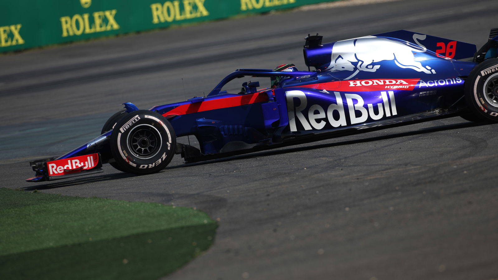 Toro Rosso blame miscommunication for China collision 