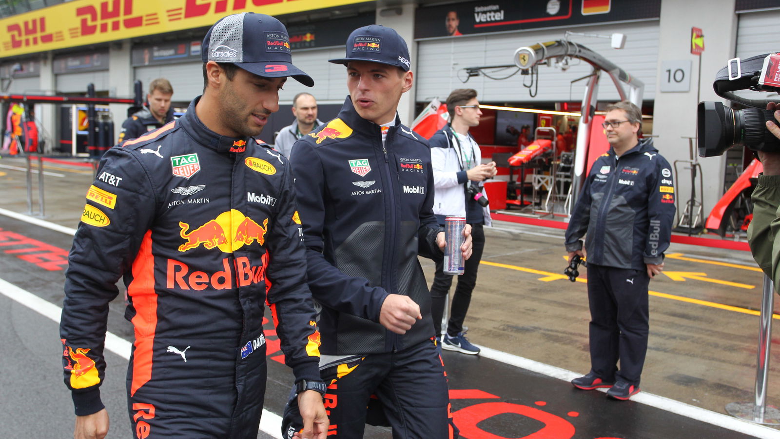 Verstappen unsure Ricciardo made right move for 2019