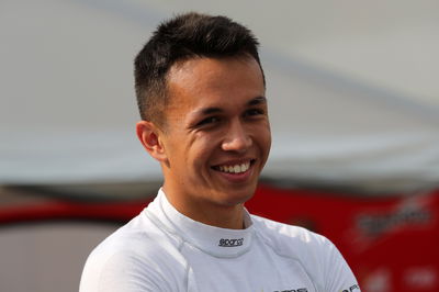 Albon menyelesaikan peralihan Toro Rosso F1 untuk 2019