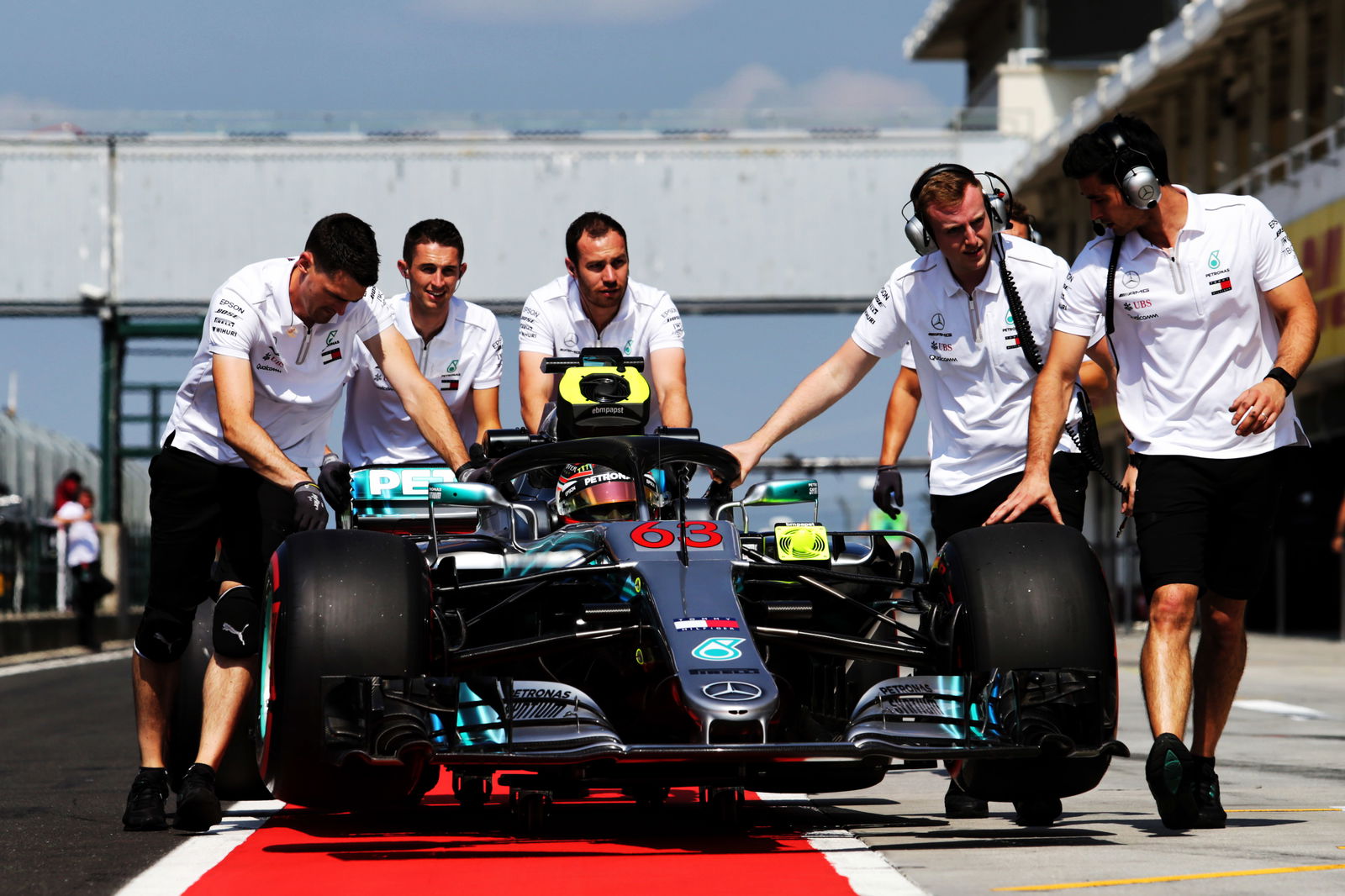 Russell sets record pace as Mercedes tops Hungary test 