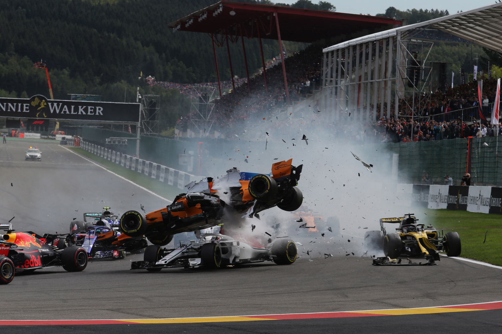 Alonso membantah tag egois: 