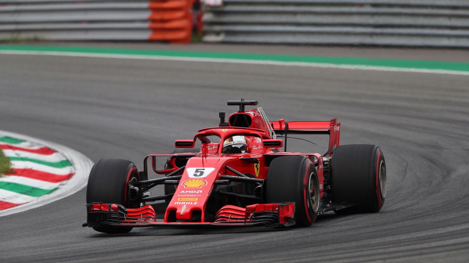 Vettel brushes off FP2 spin at Monza