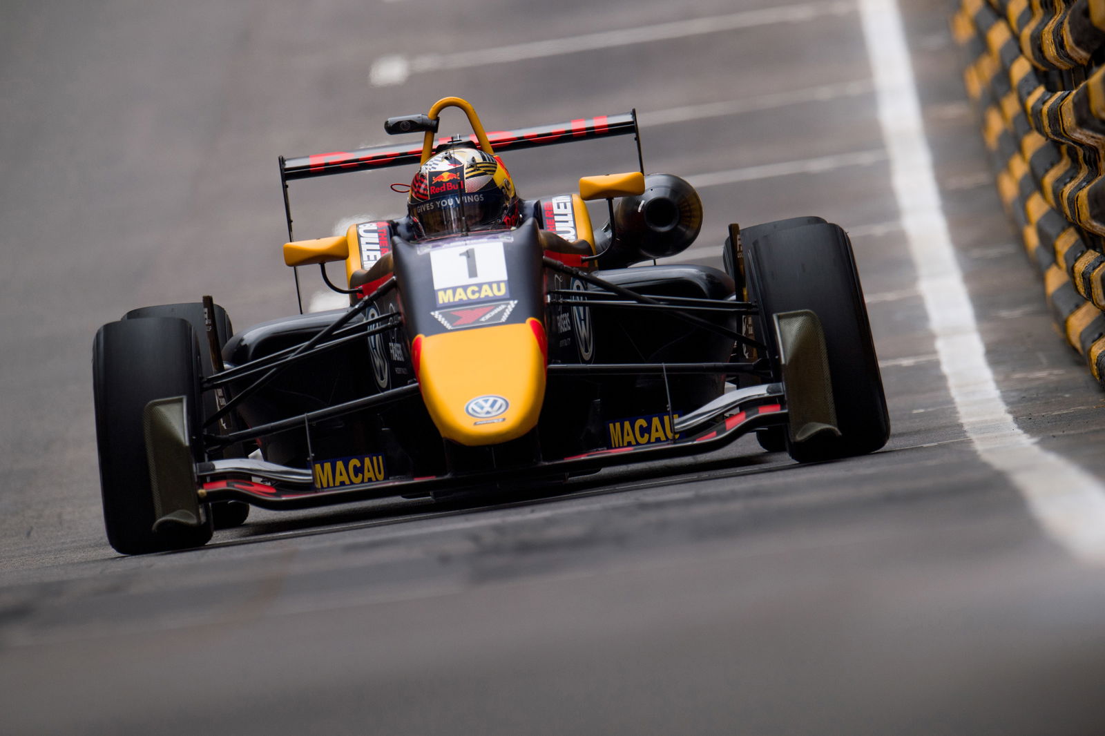 Updated: 'No fear of paralysis' for Flörsch after successful surgery