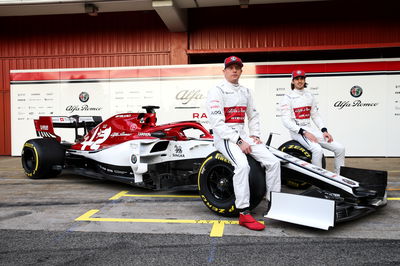 Mobil F1 2019 Alfa Romeo resmi diluncurkan