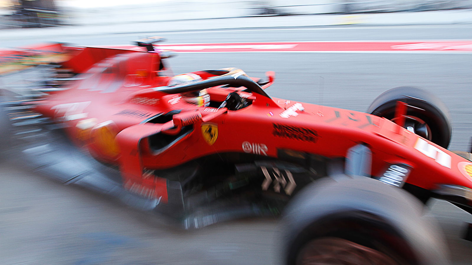 Ferrari already looks ‘ultra strong’ in F1 testing - Wolff