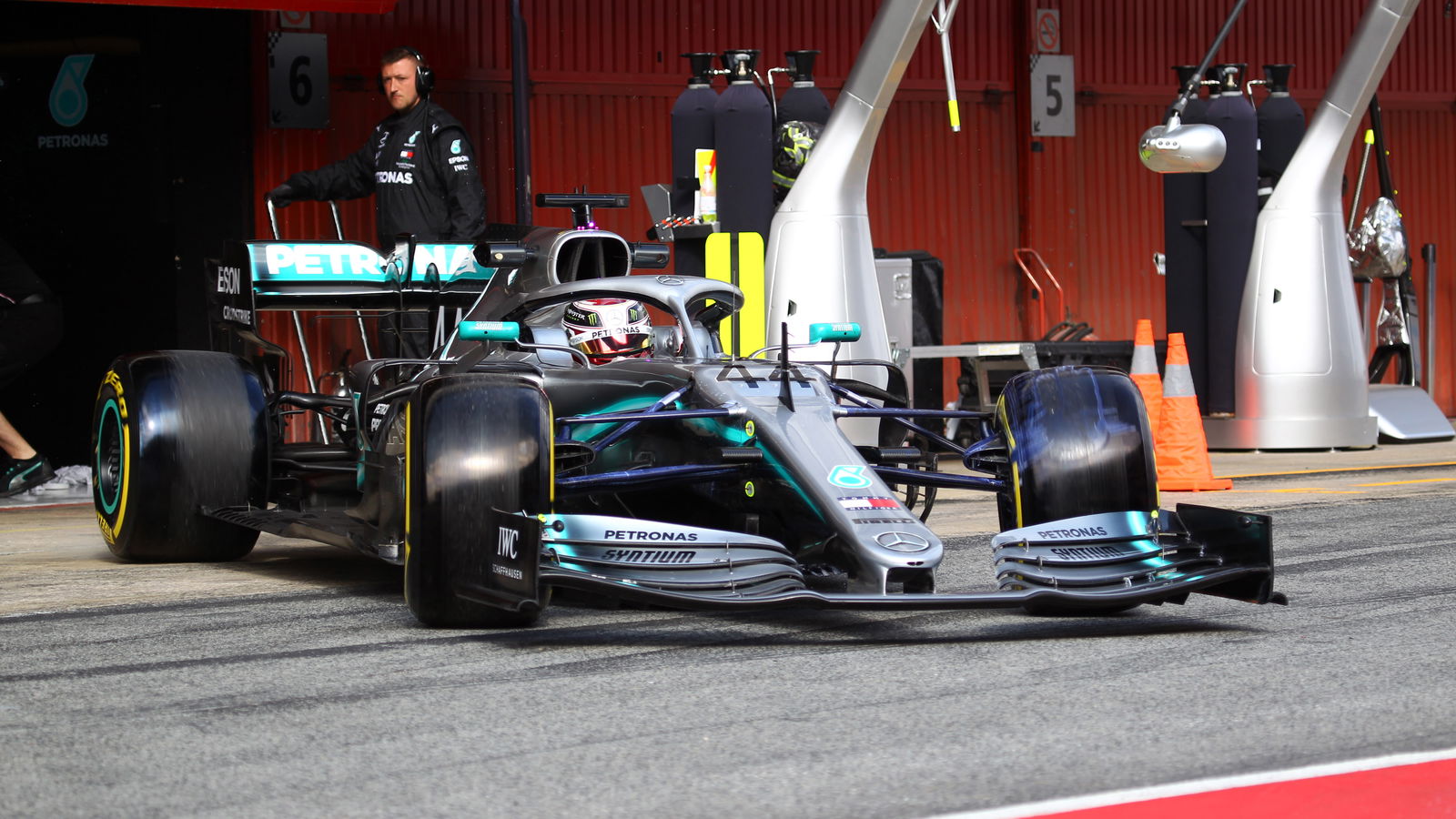 Pirelli mengungkapkan pilihan ban pembalap F1 untuk GP Australia