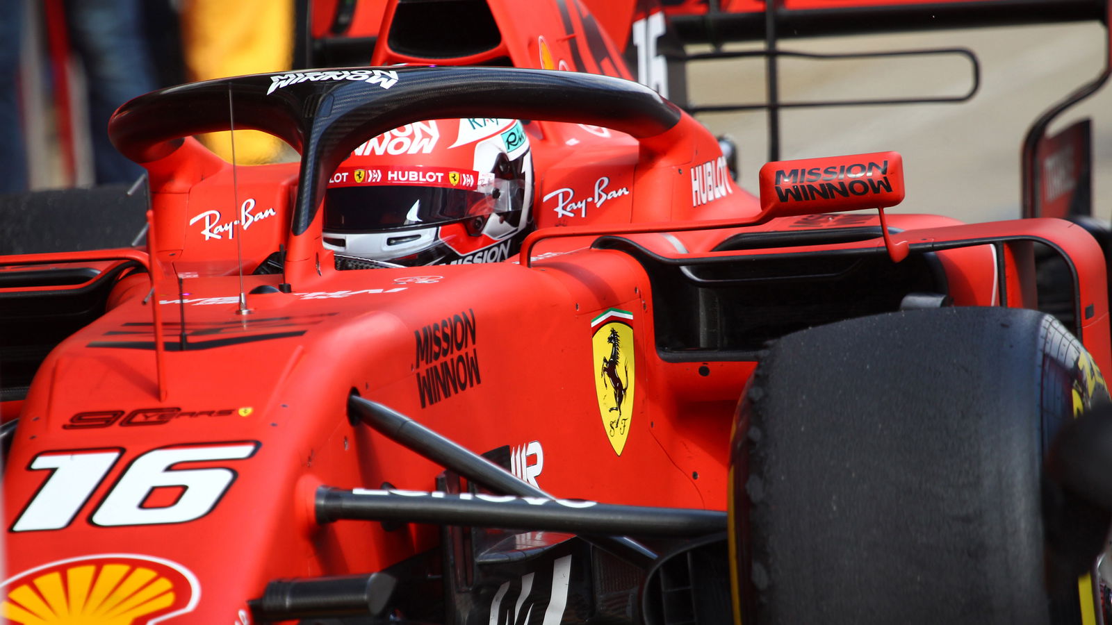 Leclerc had to ‘put emotion aside’ on Ferrari 2019 F1 debut 