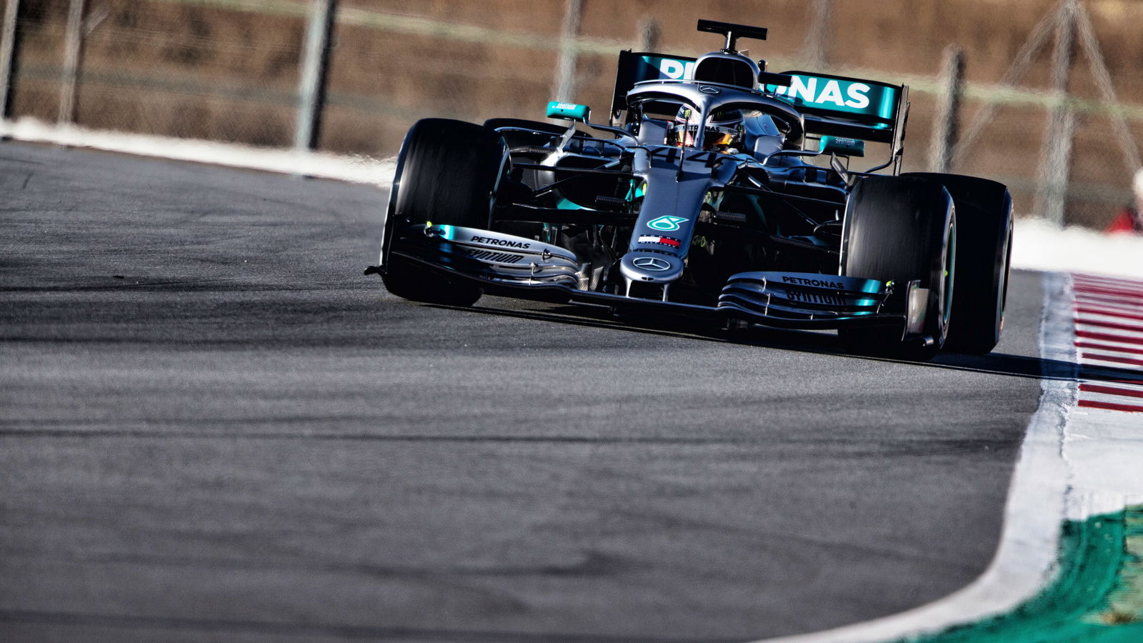 Hamilton: Paket aero F1 baru Mercedes sebuah 'perbaikan'