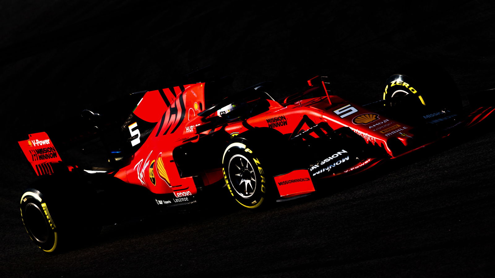 Vettel mengungguli Hamilton tetapi gagal saat tes F1 berakhir