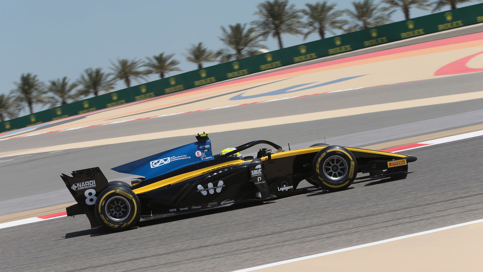 Ghiotto takes maiden F2 pole in Bahrain