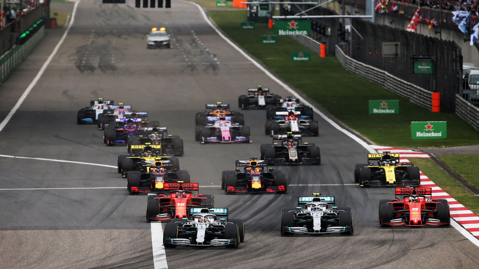 Bottas: Painted lines caused wheel spin, poor start