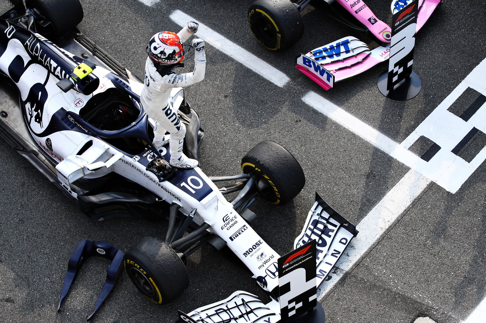 Williams appoints Simon Roberts as acting F1 team principal