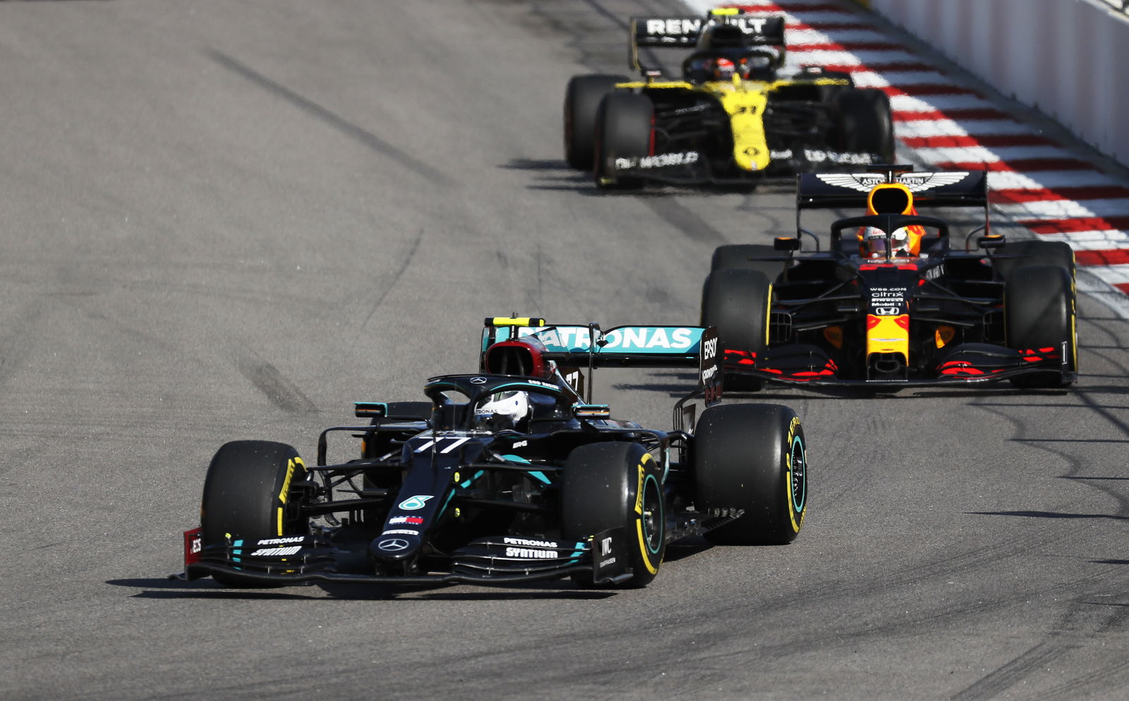 Latihan F1 Jumat ditinggalkan di Eifel GP karena cuaca buruk terus berlanjut