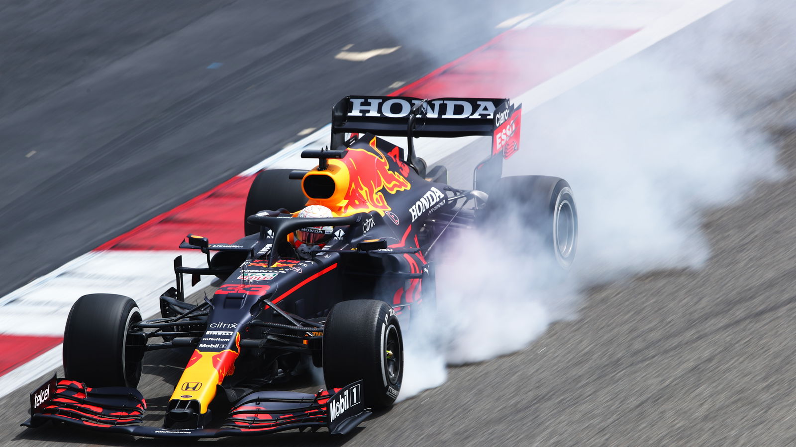 Unggul dari Mercedes Saat Tes, Red Bull Enggan Gegabah