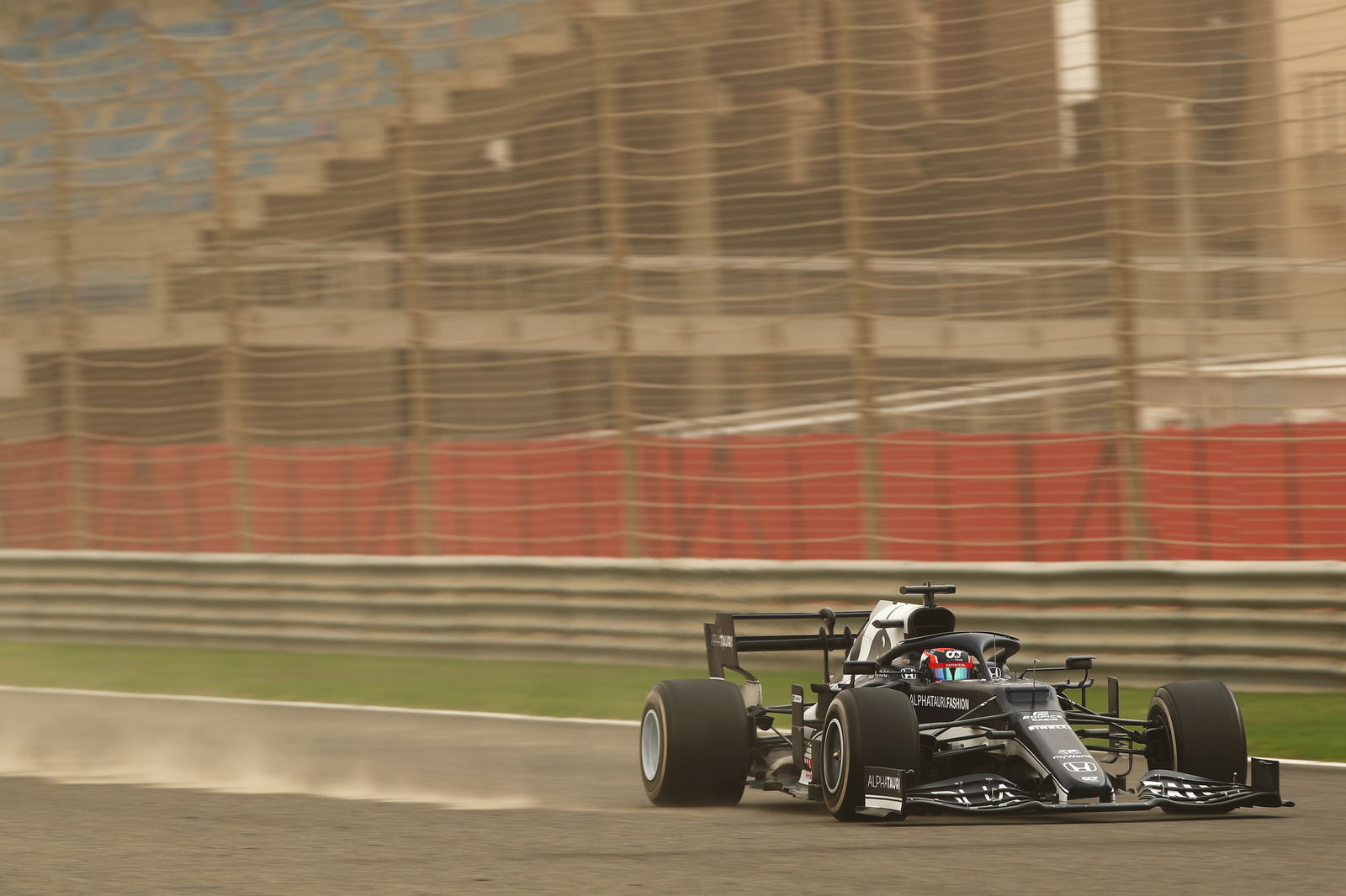 Teams expect F1 sprint race plan to go ahead after Bahrain talks
