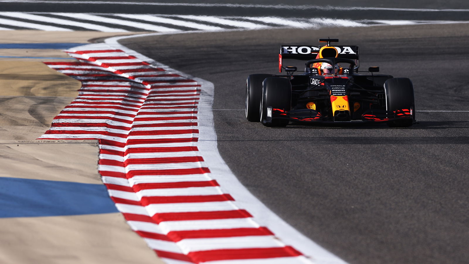 Verstappen 0.7s clear of Hamilton in F1 Bahrain GP final practice