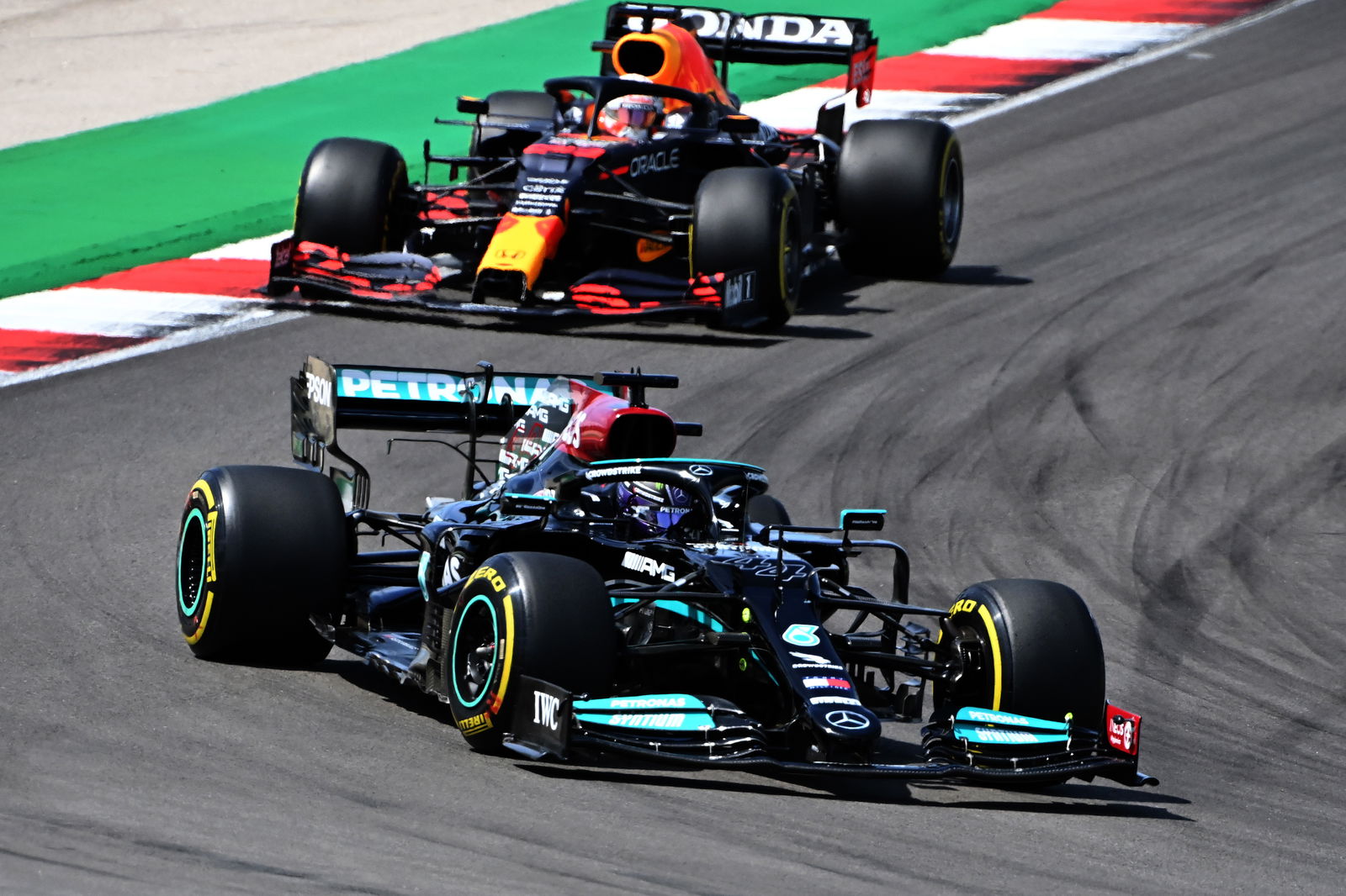 Ferrari switch F1 car for test amid rule confusion
