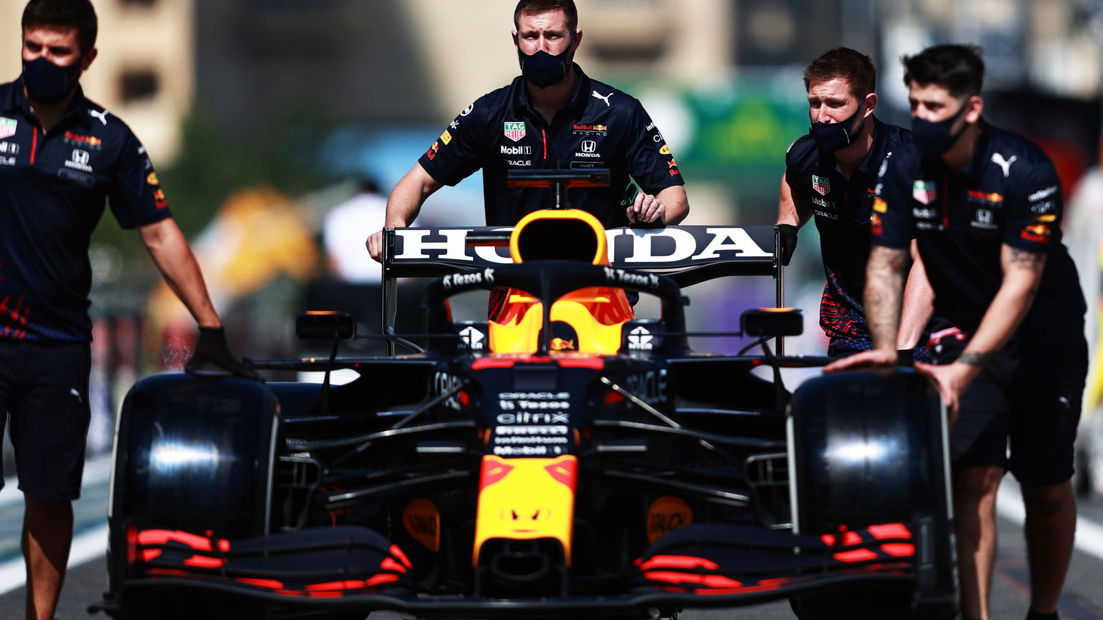 FIA adds stickers to all F1 cars to check wing flexing in Baku