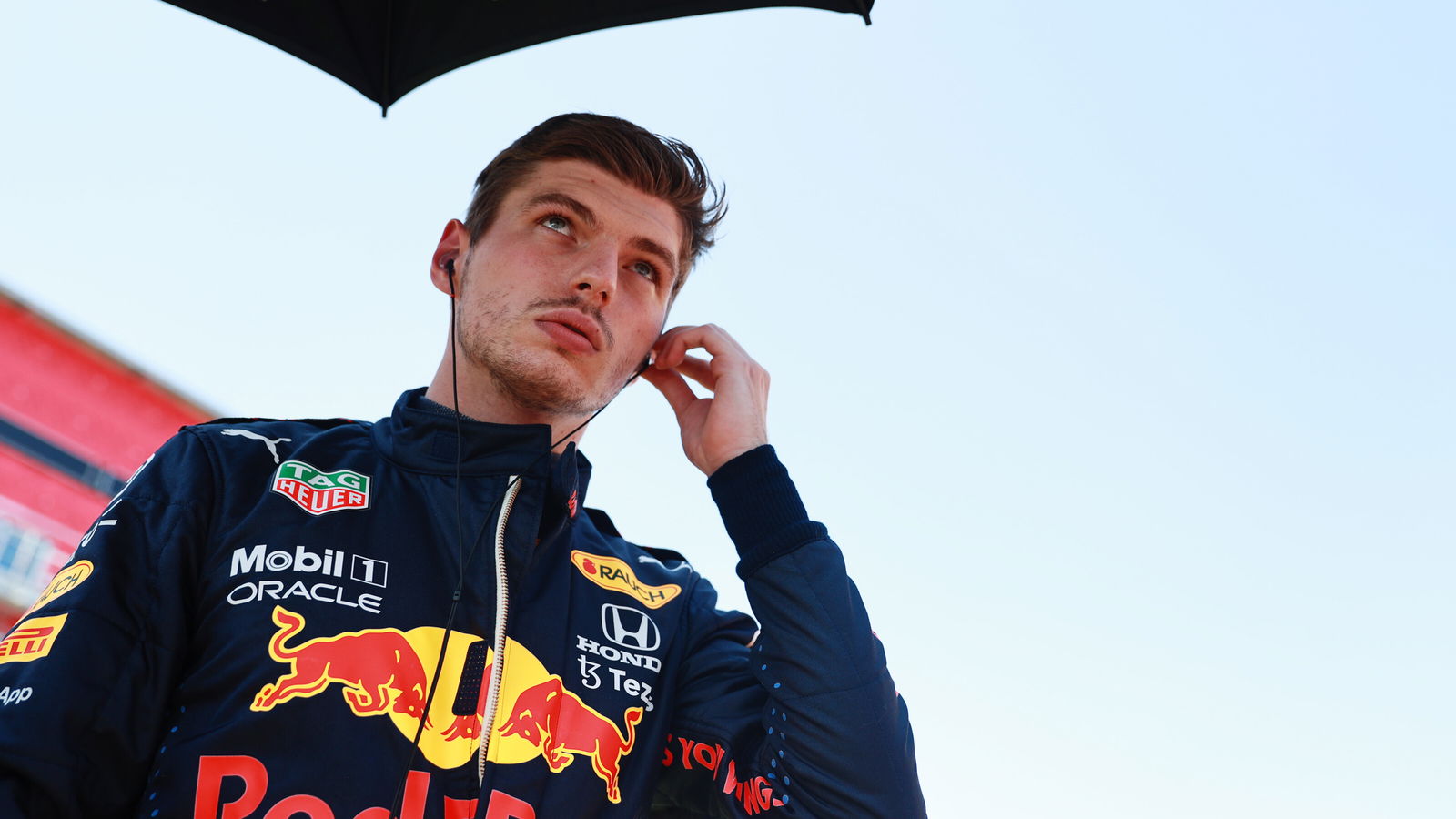 Verstappen “not interested in getting involved