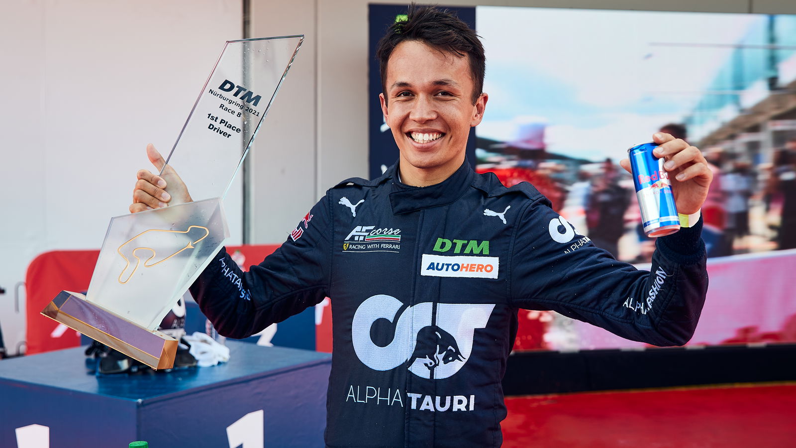 Alex Albon Bukukan Kemenangan DTM Pertamanya di Nurburgring