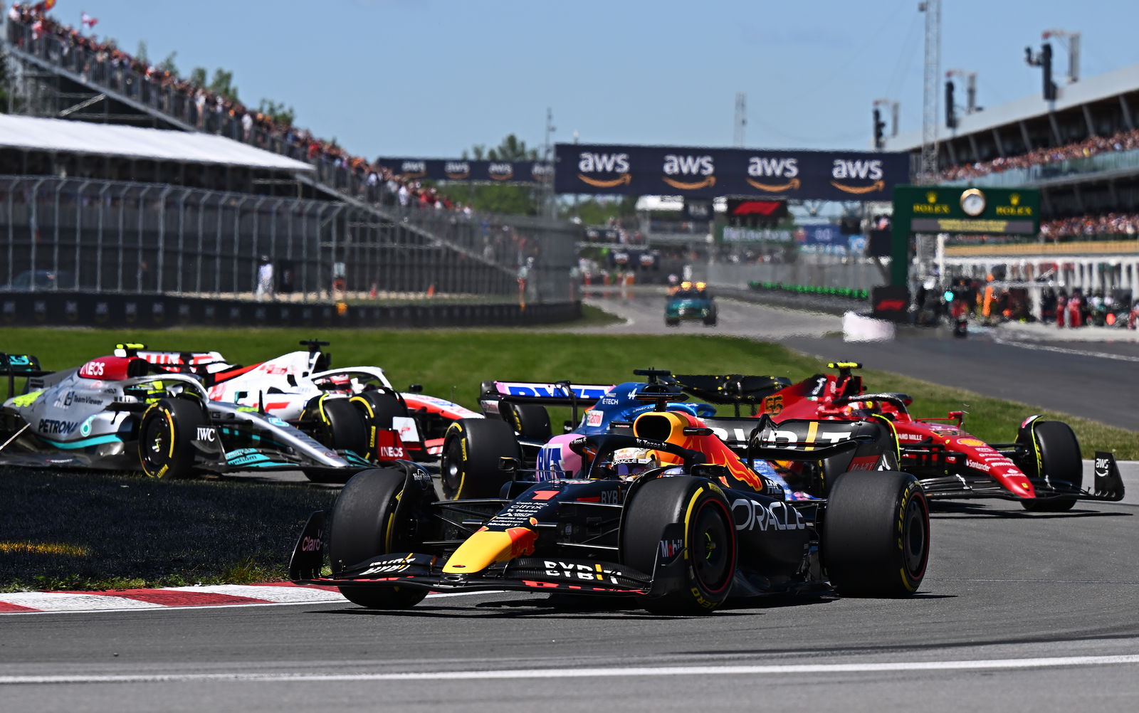 Apa yang dikatakan Hamilton, Verstappen, Sainz di ruang pendingin?
