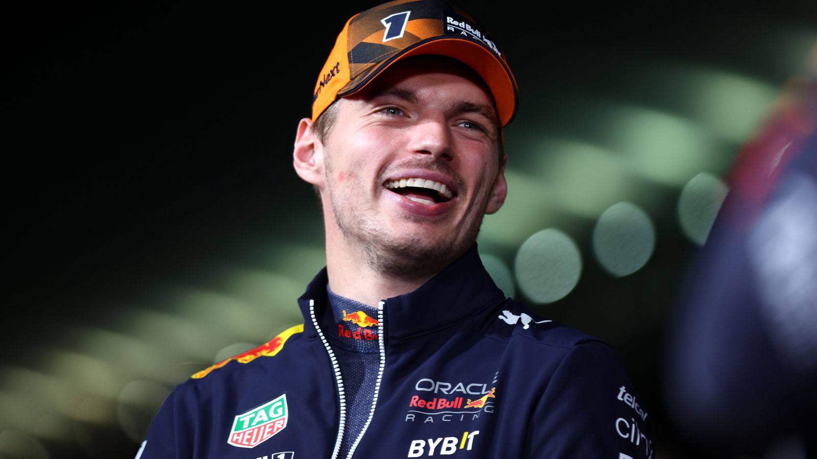 Verstappen Bandingkan Dua Musim Kemenangan Gelar F1-nya