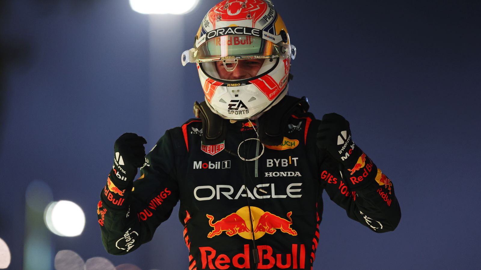 Verstappen eases to Bahrain win, Alonso passes Hamilton for podium