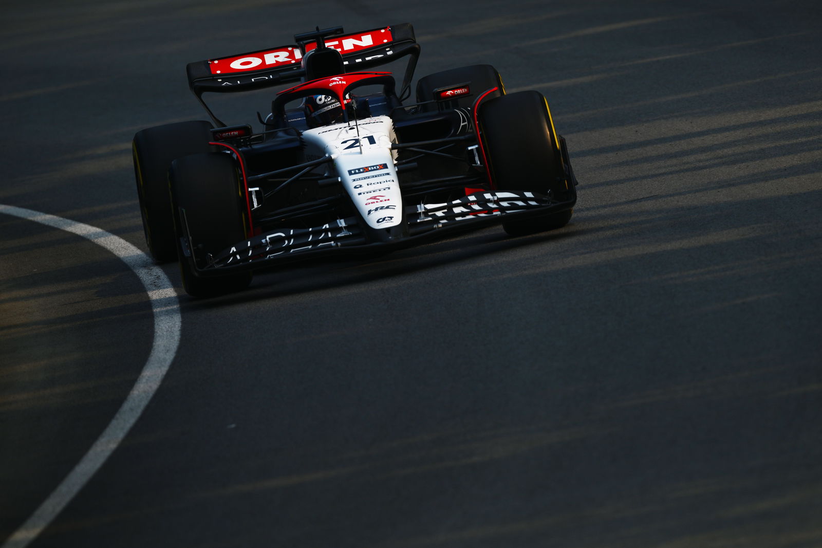 Ex-Mercedes chief claims F1 cost cap loophole disadvantages smaller teams