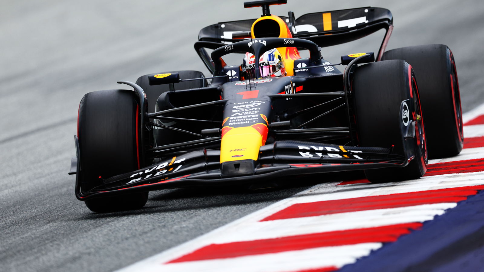 F1 GP Austria: Verstappen Pole, Bencana Kualifikasi Perez