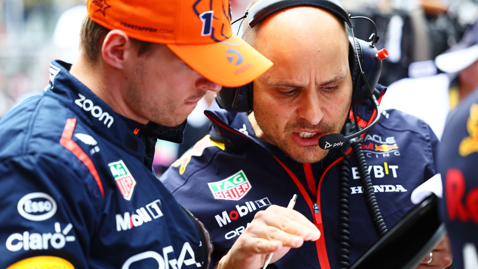 Verstappen Ungkap Komunikasi Radionya 