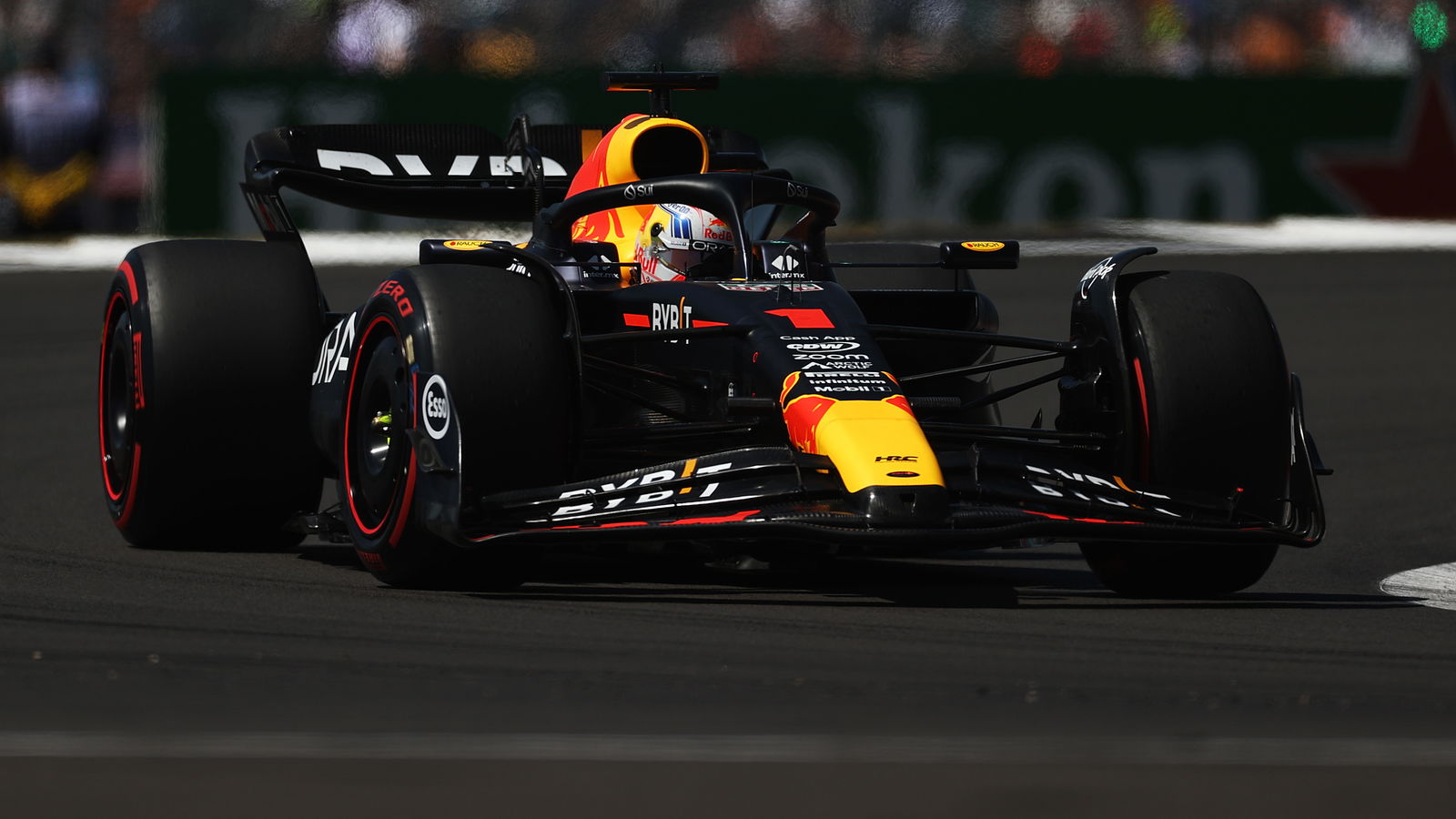 F1 GP Inggris: Verstappen Kuasai Jumat saat Leclerc Tertimpa Masalah