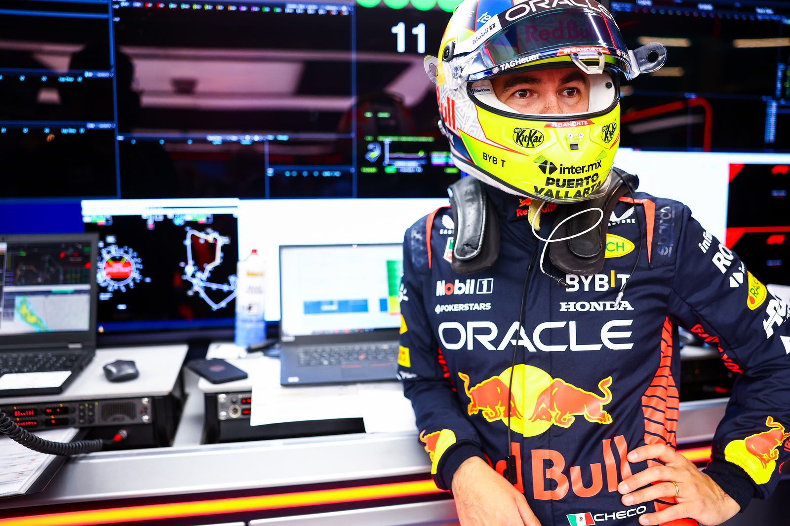 FOTO: Button Mengendarai Williams FW14B di Silverstone