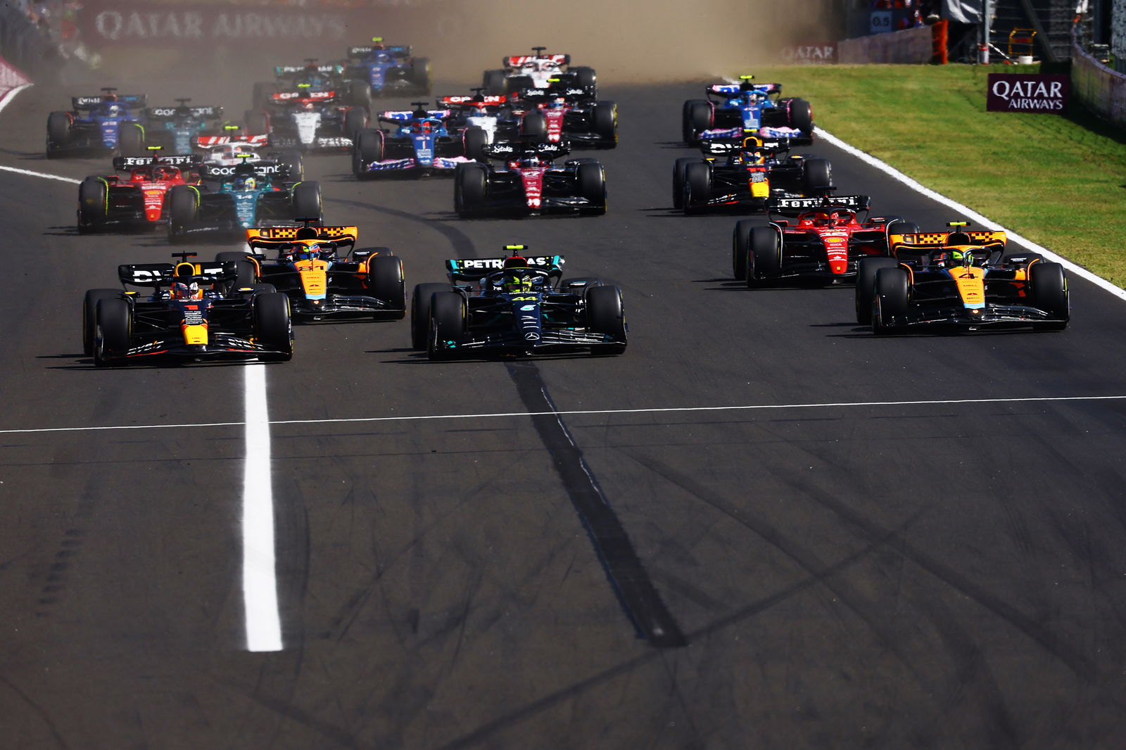 Hamilton “a broken record” as he urges Merc to copy Red Bull's “direction”