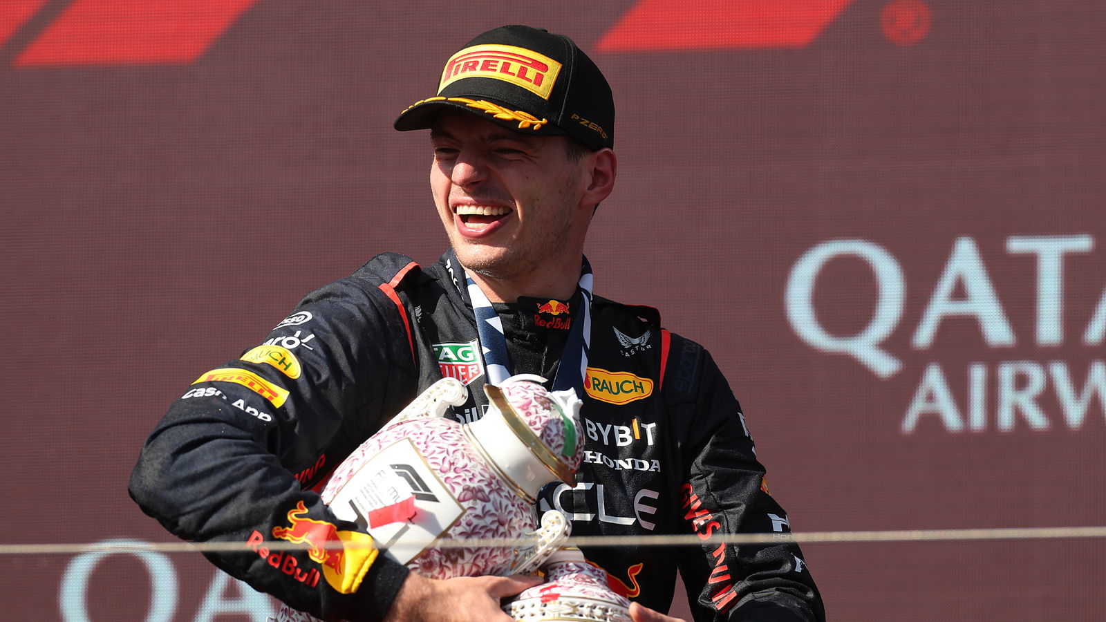 Norris smashes Verstappen’s trophy during podium celebrations 