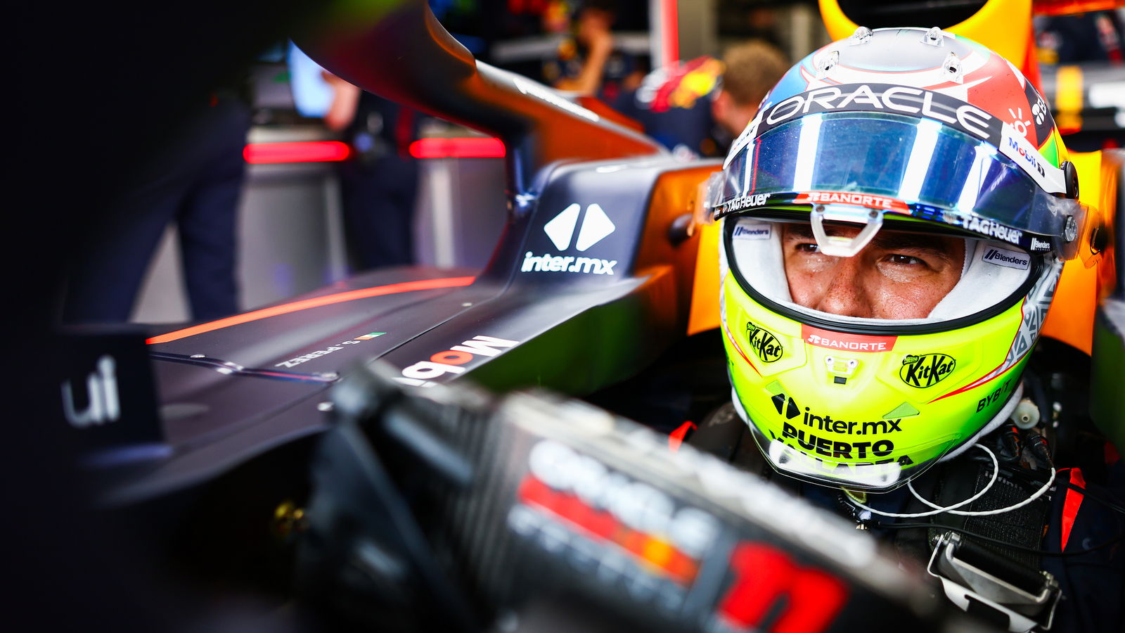Wolff finds gap between Verstappen and Perez “odd” and “bizarre” 