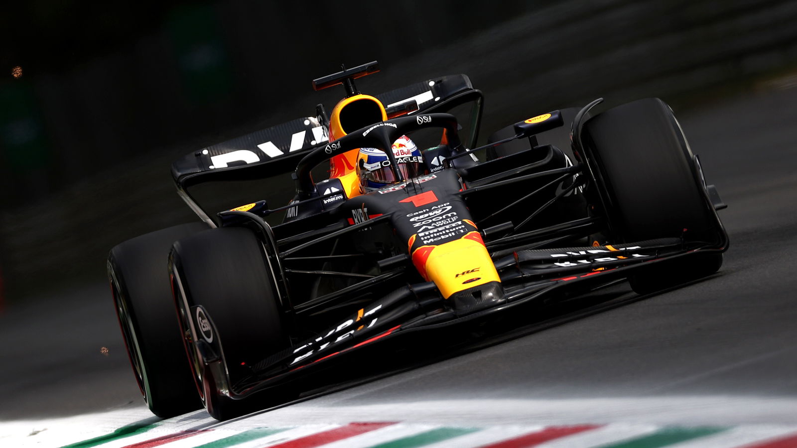 F1 GP Italia: Verstappen Mengungguli Sainz pada FP1