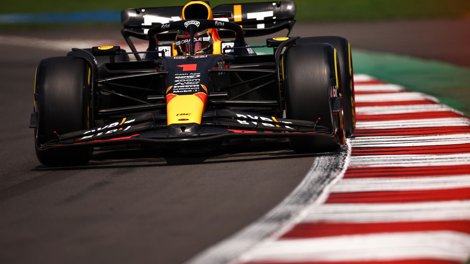 F1 GP Meksiko: Verstappen Pimpin Albon yang Mengesankan