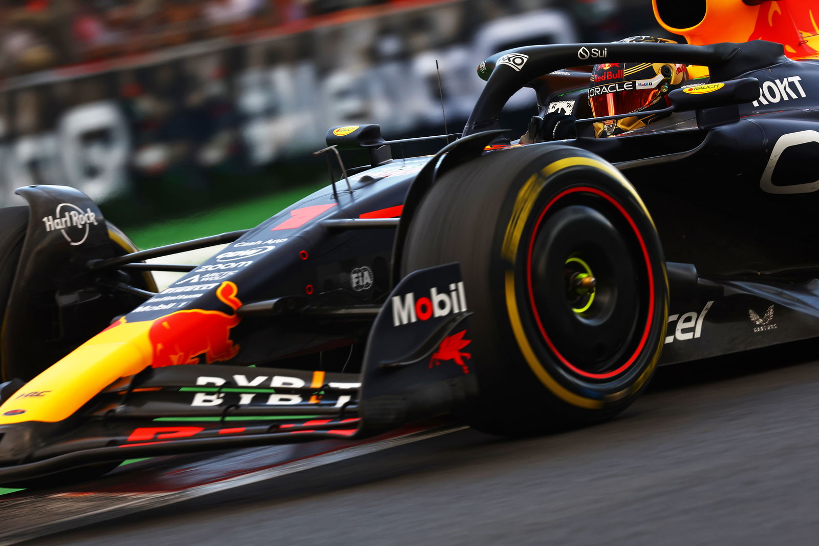 Hamilton puzzled as Mercedes F1 car ‘feels completely different’ to last week