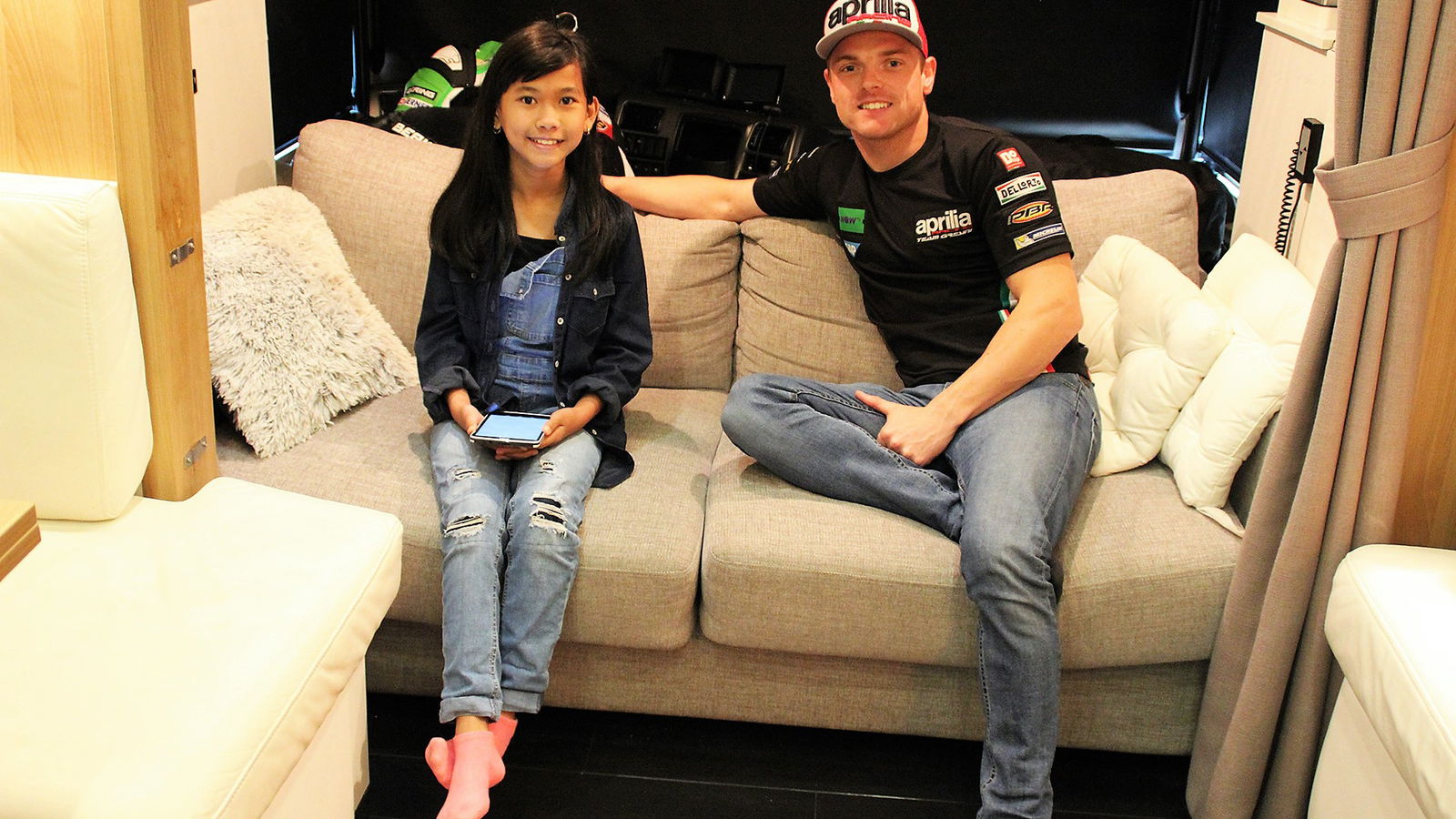 Shaina interviews… Sam Lowes!