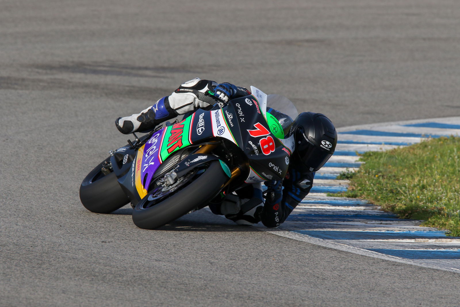Cardelus ‘thinking about bigger goals’ in second MotoE season