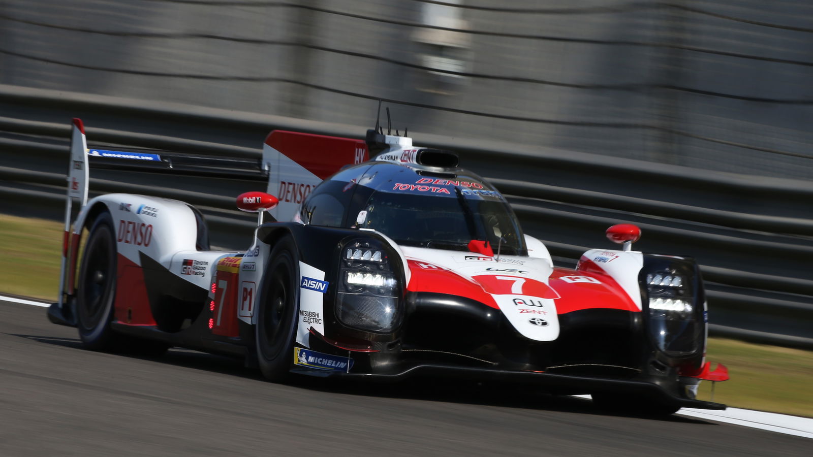 Toyota menangguhkan biaya Pemberontakan untuk tiang WEC Shanghai